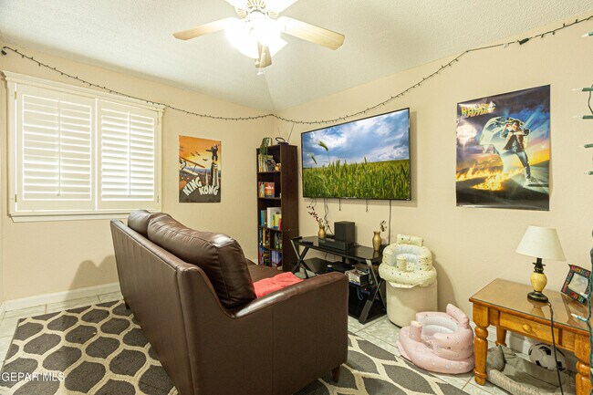 Building Photo - 1123 Night Hawk Dr