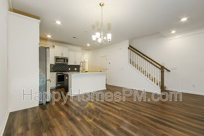 Building Photo - 134 Alpine Rd