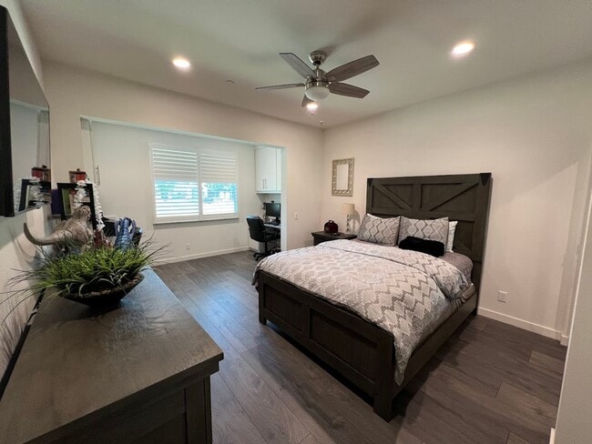 Building Photo - Rooms for Rent in Irvine's Great Park