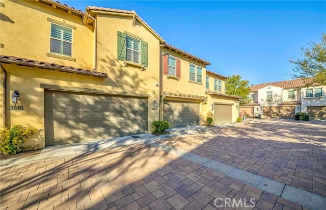 Building Photo - 3540 La Mancha Dr