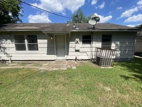 Building Photo - 5414 Northridge Dr