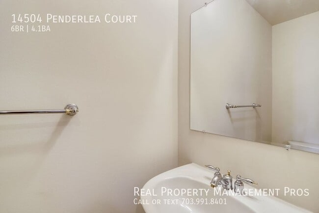 Building Photo - 14504 Penderlea Ct