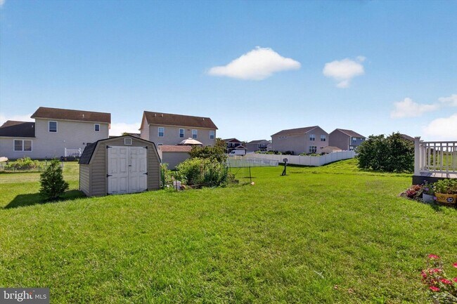 Building Photo - 48 Sussex Dr