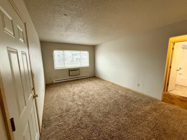 Building Photo - 110 Harbet Ave NW