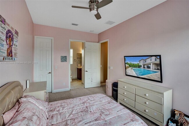 Building Photo - 8959 Cypress Grove Ln