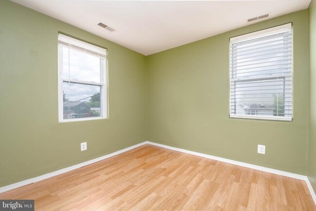 Building Photo - 204 Winters Ln