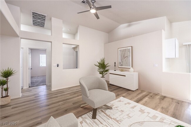 Building Photo - 1851 Vista Pointe Ave