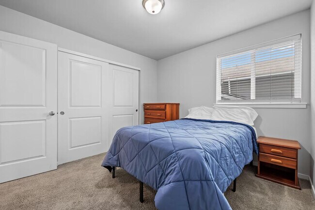 Building Photo - 5324 Remington Dr