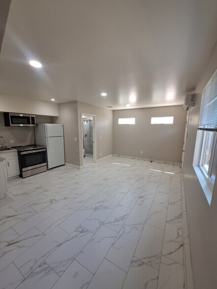 Building Photo - 4666 Tango Way