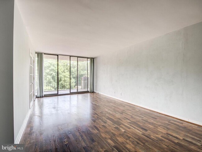 Building Photo - 11400 Washington Plaza W