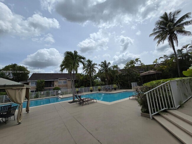 Building Photo - 10681 SW 156th Pl