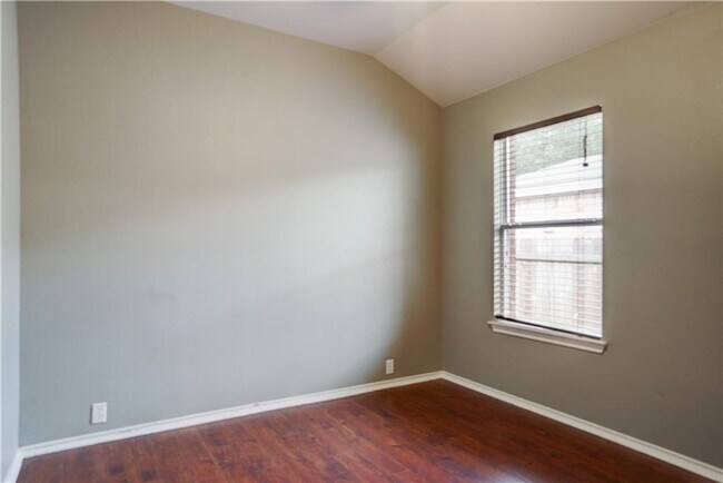 Building Photo - Charming One-Level 4 Bedroom Home with 2-C...