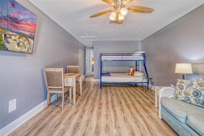 Building Photo - 9796 52nd Terrace N