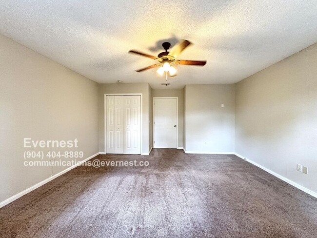 Building Photo - 1785 Chandelier Cir E