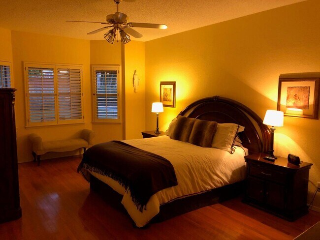 Building Photo - 6412 Brisa Del Mar Dr