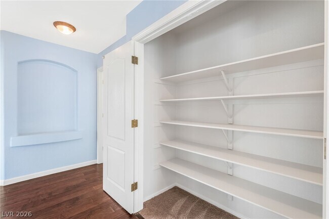 Building Photo - 1733 Tesara Vista Pl