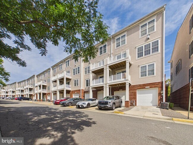 Building Photo - 4587 Whittemore Pl