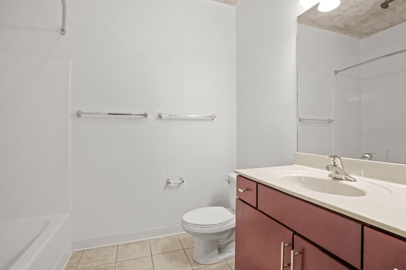 Building Photo - 910 S Clark St