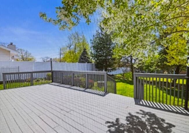 Building Photo - 3 Bedroom / 3.5 Bath House in Peoria