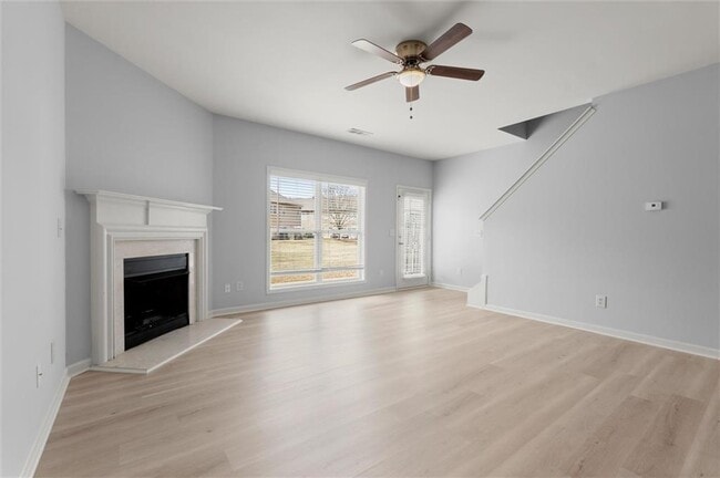 Building Photo - 1947 Lakeshore Overlook Cir NW