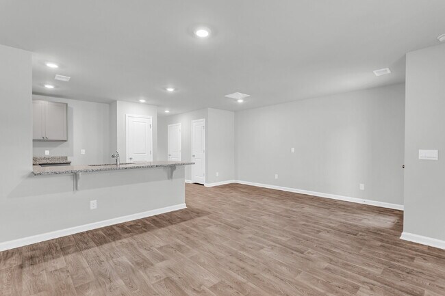 Building Photo - Beautiful Townhome at the Pines of New Hampstead
