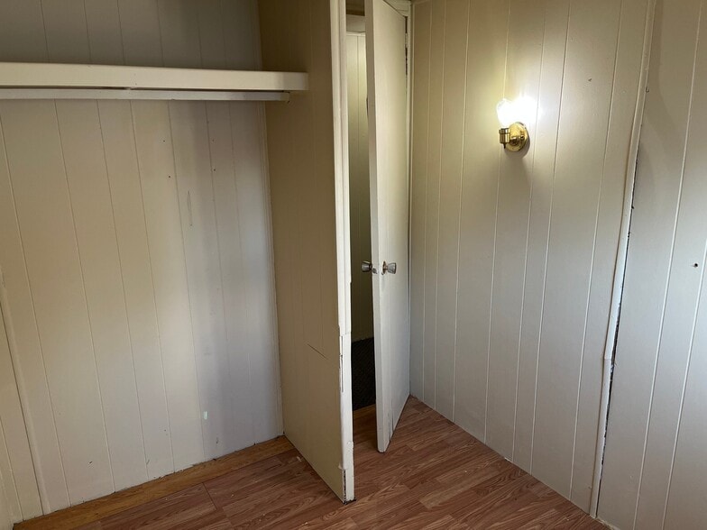Building Photo - 1130 MT-135
