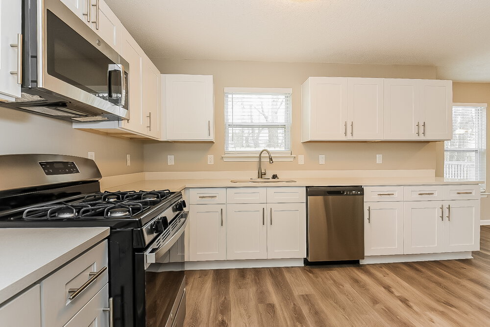 Building Photo - 206 Mystic Ct