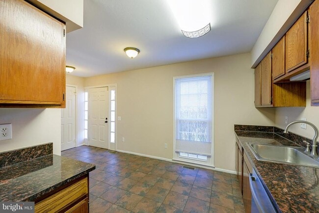 Building Photo - 1831 Tufa Terrace