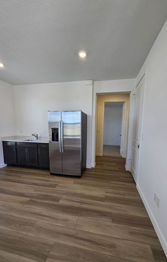 Building Photo - Charming 1BR House in Brighton