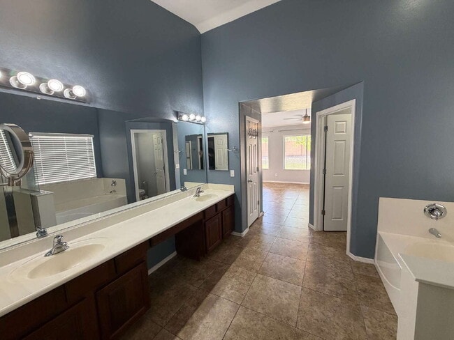 Building Photo - 2459 W Colt Ct