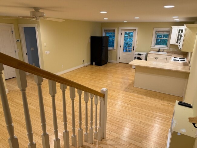 Building Photo - Private basement near UNC campus!