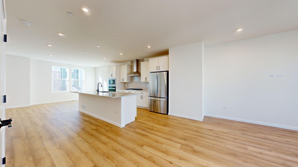 Kitchen - 134 Yorktown Ct