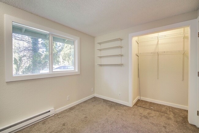 Building Photo - 3bd/2ba North Bend House