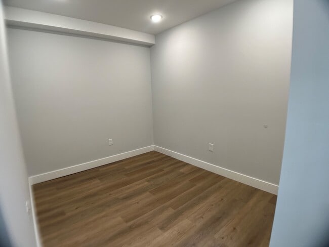 Building Photo - 3221 N 13th St