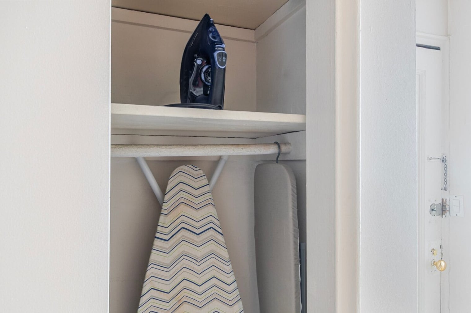 Building Photo - 318 E 80th St