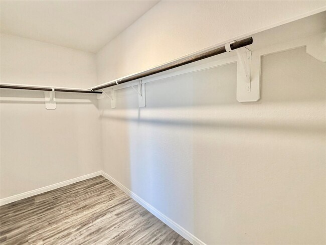 Building Photo - 1395 Rd 5102
