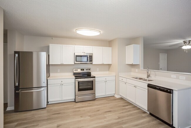 Building Photo - 6887 W Burlington Dr