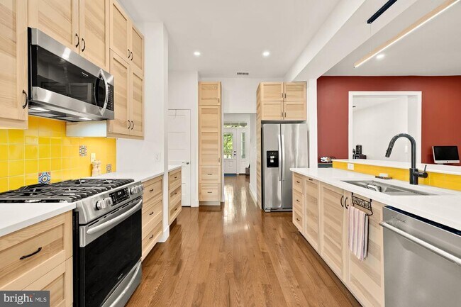 Building Photo - 4012 7th St NW