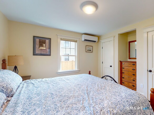 Building Photo - 5 Forsyth St