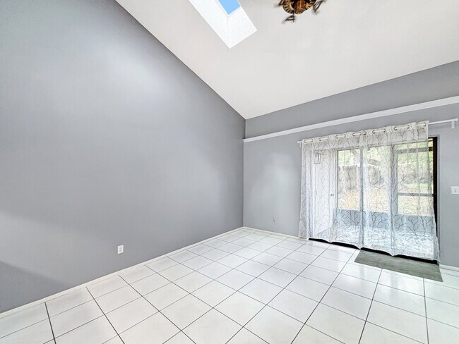 Building Photo - 12216 Fox Hound Ln