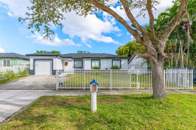 Building Photo - 20823 SW 126th Ct