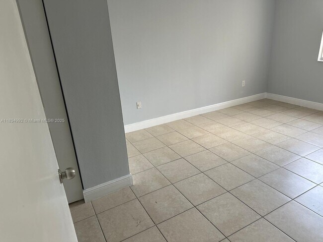 Building Photo - 15221 SW 80th St