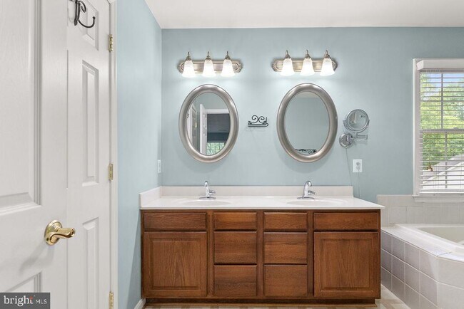 Building Photo - 17277 Kettlebrook Landing