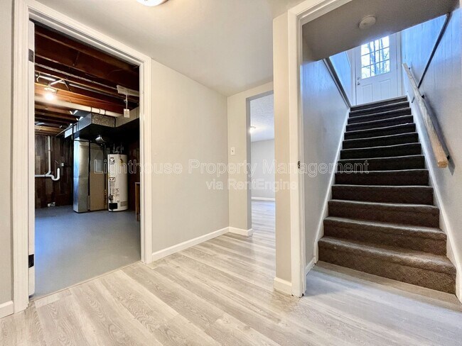 Building Photo - 18169 Swiss Dr