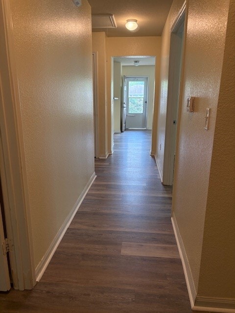 Building Photo - 619 N Vionett Ln