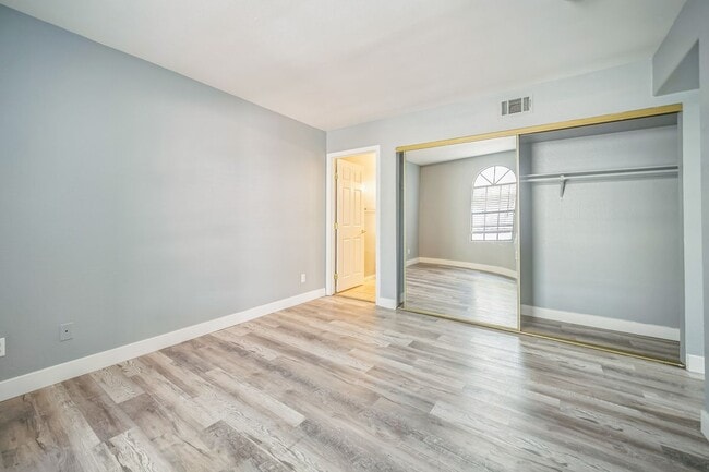 Building Photo - 2967 Juniper Hills Blvd