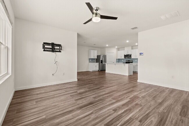 Building Photo - 5154 Tana Ter