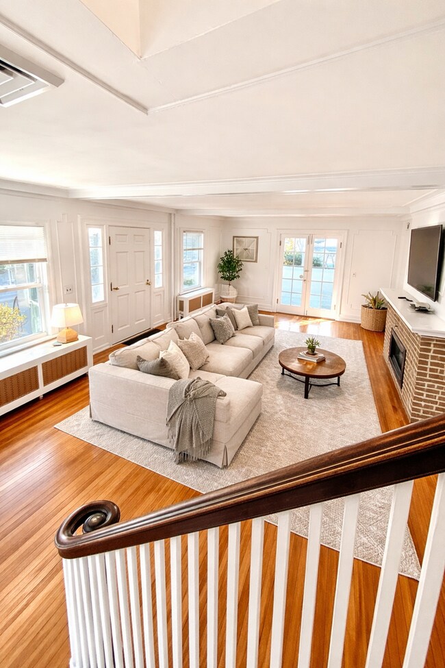 Building Photo - Timeless and Refined 3BR/2.5BA Colonial in Uptown Kingston