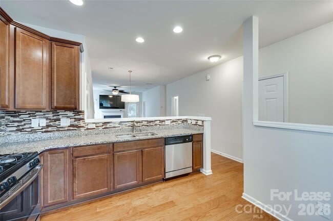 Building Photo - 1430 Harpers Inlet Dr
