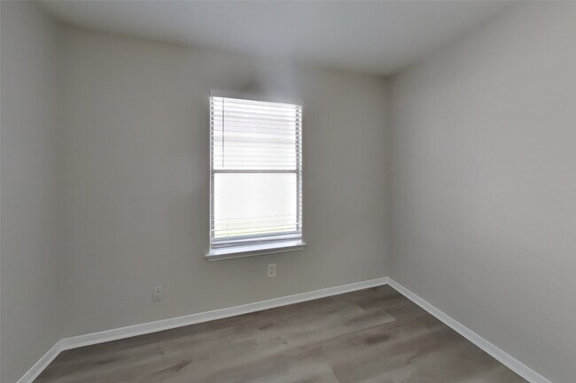 Building Photo - 21342 Bandera Ranch Lane
